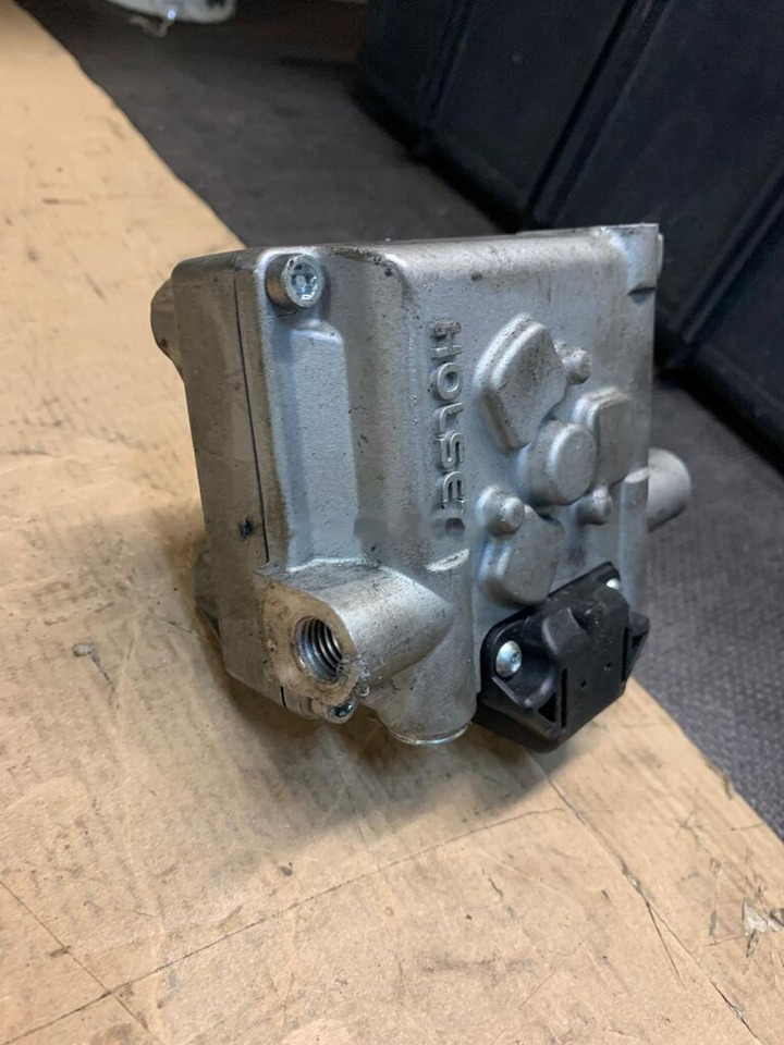 Holset Zawór VGT DAF 5454802 / DC267212 HE 200VG   DAF - Turbo for Truck: picture 2 Holset Zawór VGT DAF 5454802 / DC267212 HE 200VG   DAF - Turbo for Truck: picture 2