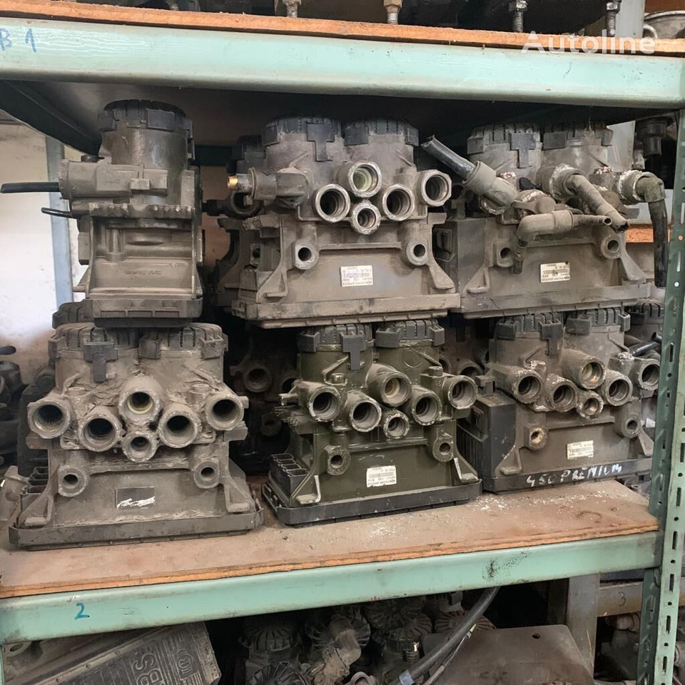 Knorr-Bremse Dwukanałowy 81.52106.6042 MAN TGA TGX TGS truck - Brake valve for Truck: picture 4 Knorr-Bremse Dwukanałowy 81.52106.6042 MAN TGA TGX TGS truck - Brake valve for Truck: picture 4