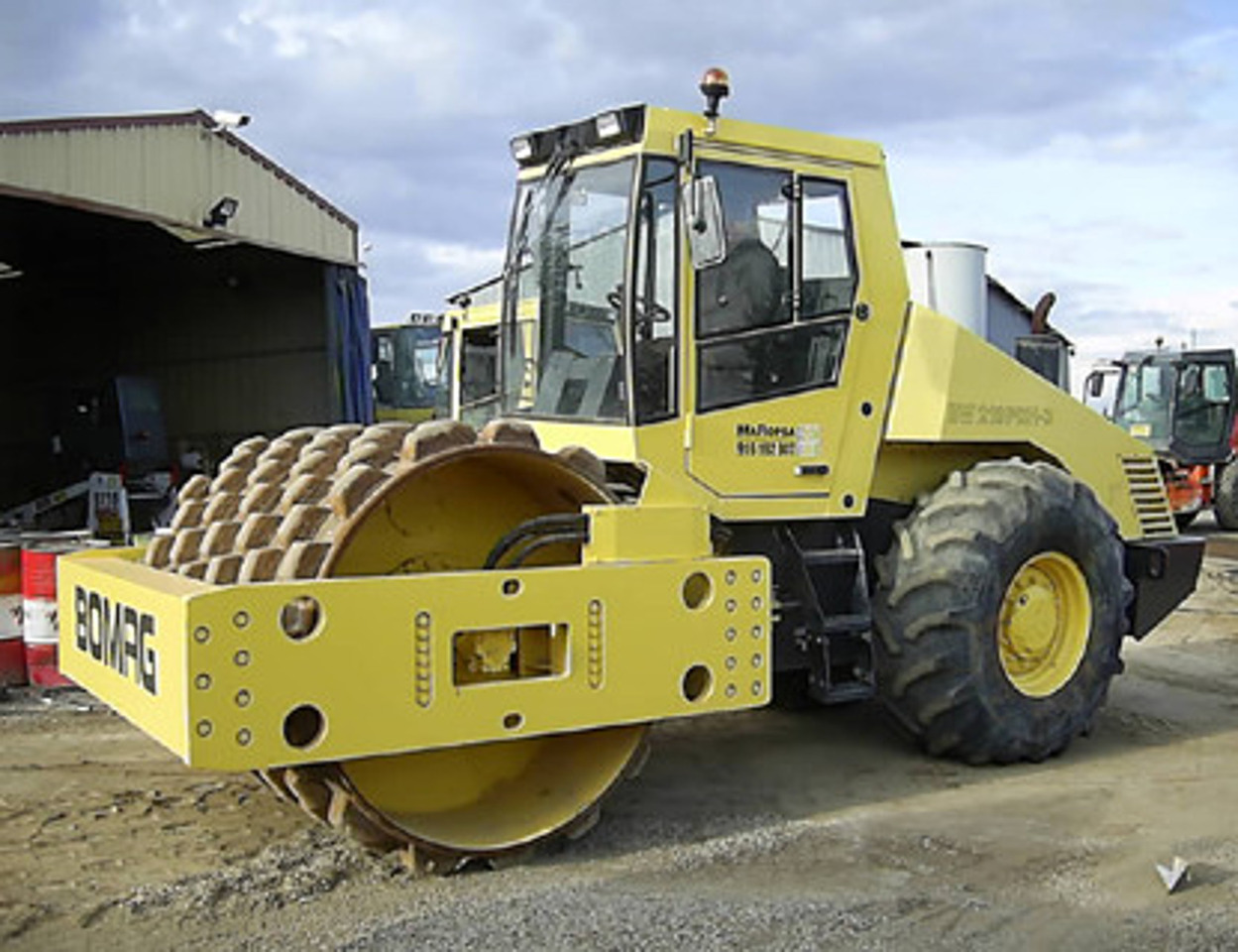 Autopropulsado Bomag BW 219PDH·3 - Compactor: picture 1 Autopropulsado Bomag BW 219PDH·3 - Compactor: picture 1