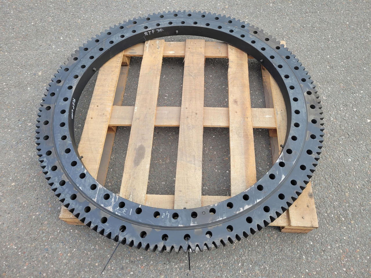 FAUN RTF 30 slew ring - Slewing ring for Mobile crane: picture 1 FAUN RTF 30 slew ring - Slewing ring for Mobile crane: picture 1