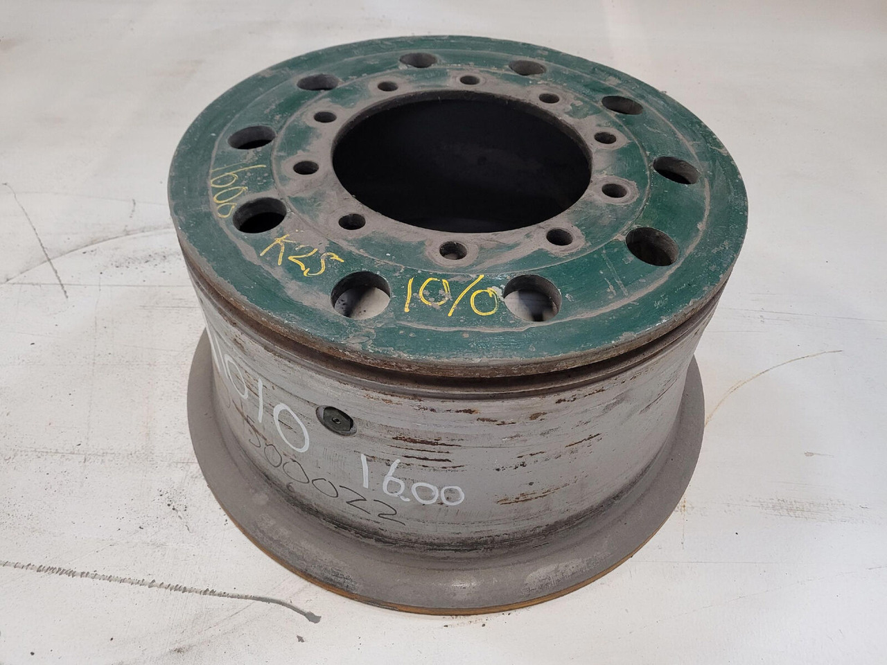 FAUN Rim 445/95R25 10 0 3p - Rim for Crane: picture 1 FAUN Rim 445/95R25 10 0 3p - Rim for Crane: picture 1