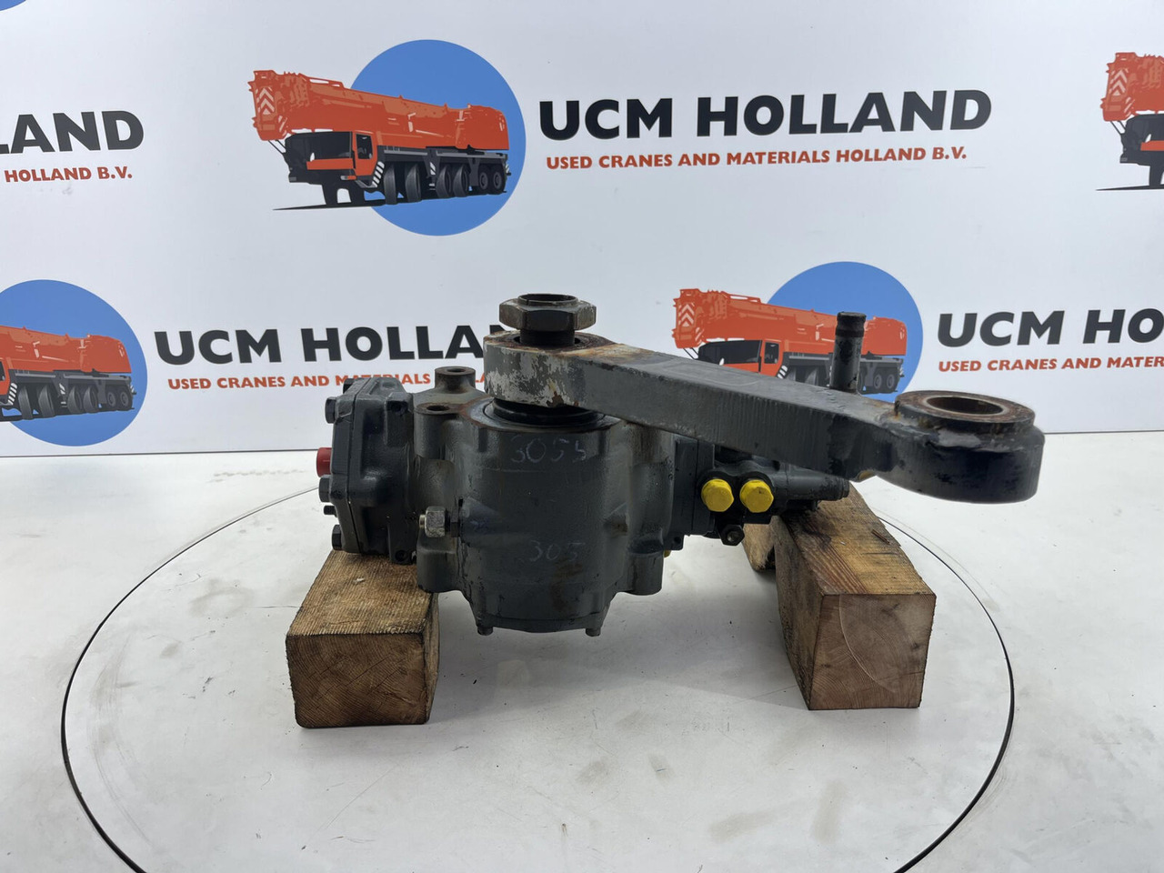 Grove GMK 3055 steering box - Steering gear for Mobile crane: picture 1 Grove GMK 3055 steering box - Steering gear for Mobile crane: picture 1