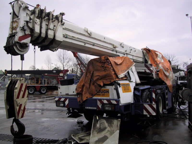 Liebherr LTM 1050/1 for parts - Mobile crane: picture 1 Liebherr LTM 1050/1 for parts - Mobile crane: picture 1