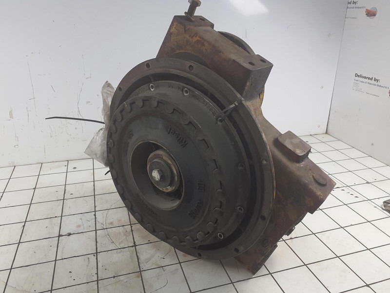 Liebherr LTM 1140 pump distributor gear box - Gearbox for Crane: picture 3 Liebherr LTM 1140 pump distributor gear box - Gearbox for Crane: picture 3