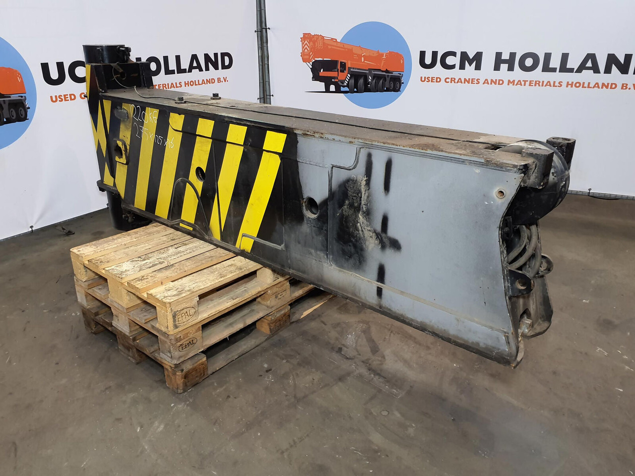 Liebherr LTM 1200/1 sliding beam rear pre assembled - Suspension for Crane: picture 3 Liebherr LTM 1200/1 sliding beam rear pre assembled - Suspension for Crane: picture 3
