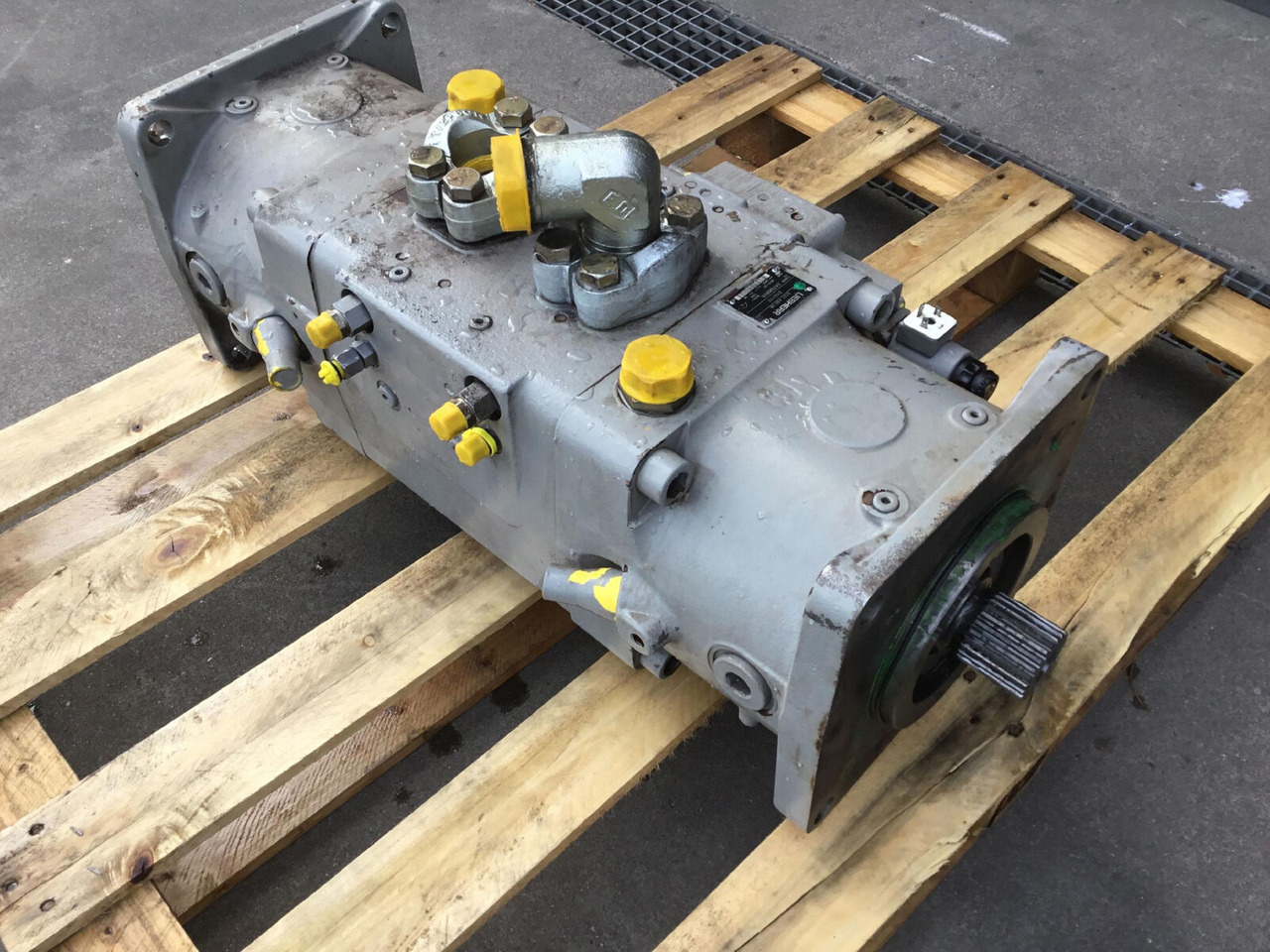 Liebherr Liebherr LTM 1400-7.1 variable pump A20 - Hydraulic pump for Mobile crane: picture 4 Liebherr Liebherr LTM 1400-7.1 variable pump A20 - Hydraulic pump for Mobile crane: picture 4