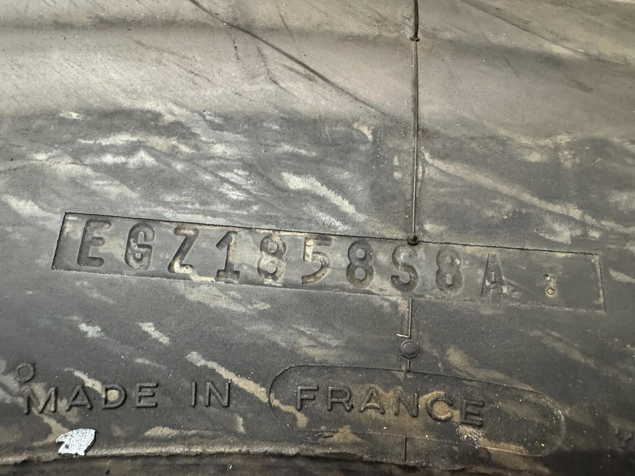 Michelin Wheel 445/95R25 10 12 1p - Wheel and tire package for Crane: picture 4 Michelin Wheel 445/95R25 10 12 1p - Wheel and tire package for Crane: picture 4