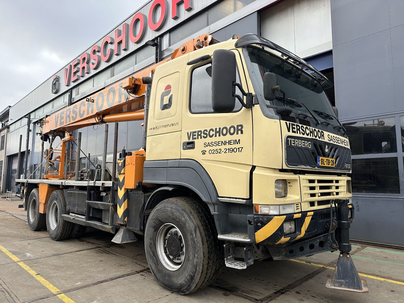 Terberg Manitex 30100 - All terrain crane: picture 1 Terberg Manitex 30100 - All terrain crane: picture 1