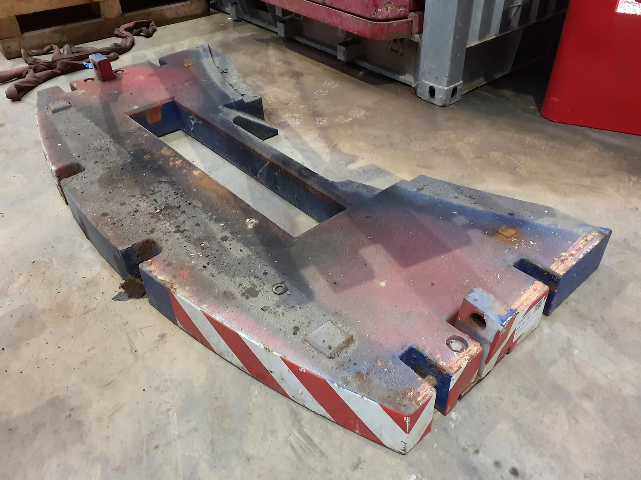 Terex AC 205 counterweight 3,45 ton - Counterweight for Mobile crane: picture 5 Terex AC 205 counterweight 3,45 ton - Counterweight for Mobile crane: picture 5