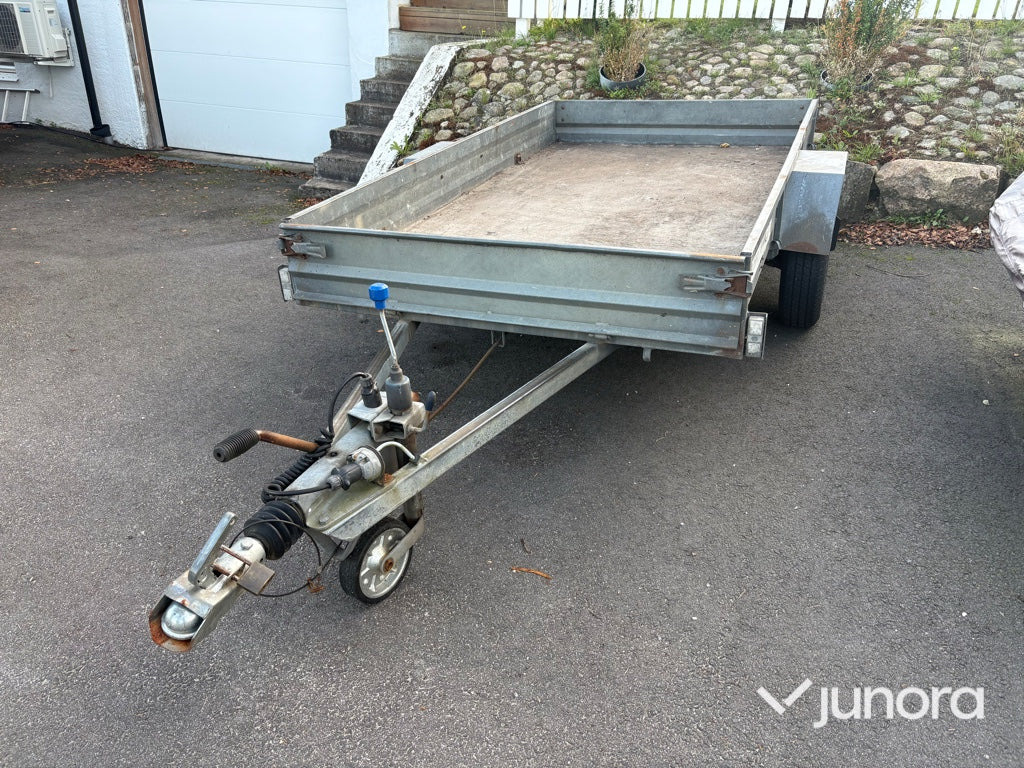 CO-SLÄPET 750 JUBI SH - Dropside/ Flatbed trailer: picture 1 CO-SLÄPET 750 JUBI SH - Dropside/ Flatbed trailer: picture 1