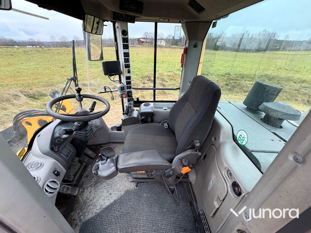 Wheel loader Hjullastare - Volvo, L60F: picture 15 Wheel loader Hjullastare - Volvo, L60F: picture 15