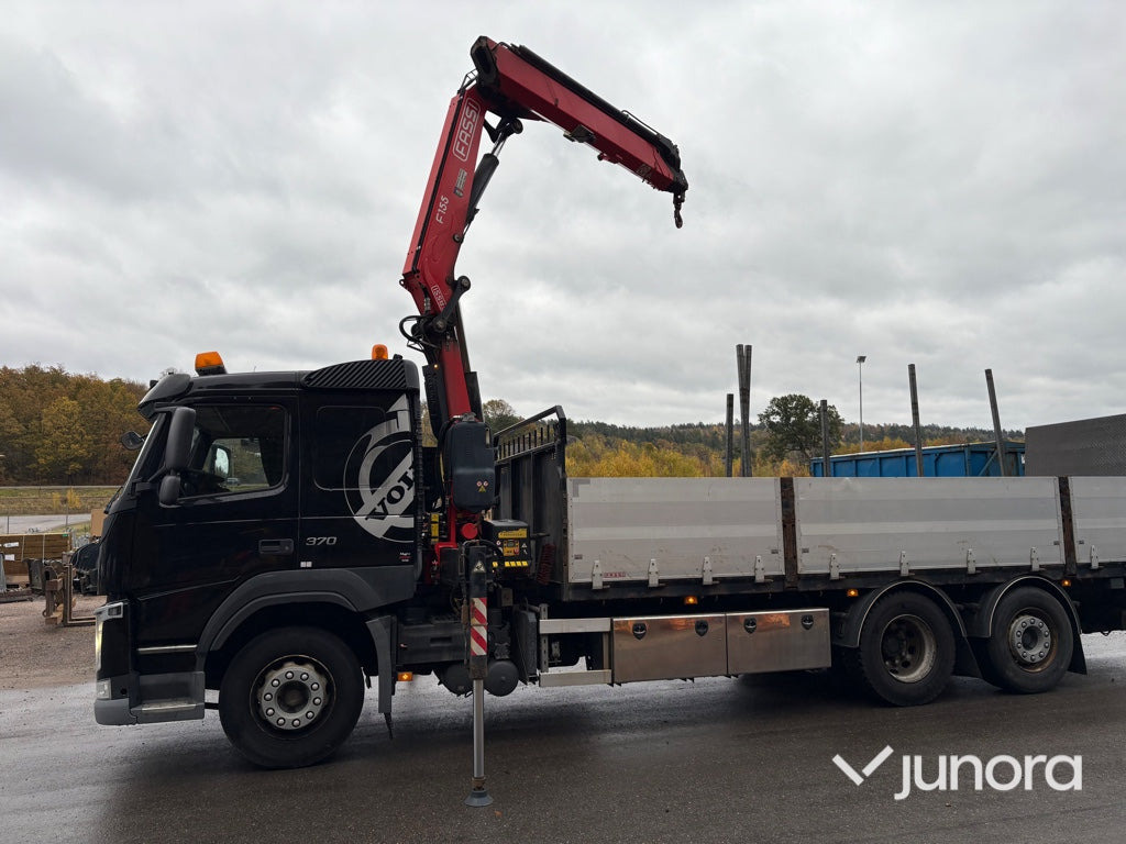 Lastbil med kran - Volvo FM 370 FASSI F155 - Dropside/ Flatbed truck, Crane truck: picture 3 Lastbil med kran - Volvo FM 370 FASSI F155 - Dropside/ Flatbed truck, Crane truck: picture 3