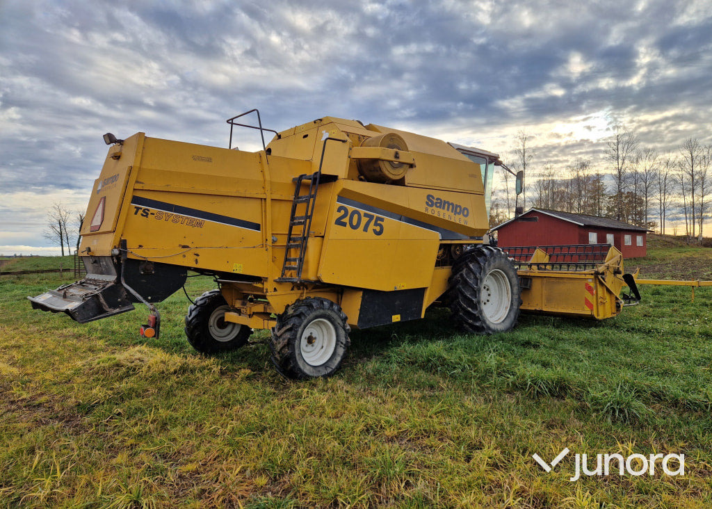 Skördetröska - Sampo Rosenlew, 2075 - Combine harvester: picture 5 Skördetröska - Sampo Rosenlew, 2075 - Combine harvester: picture 5