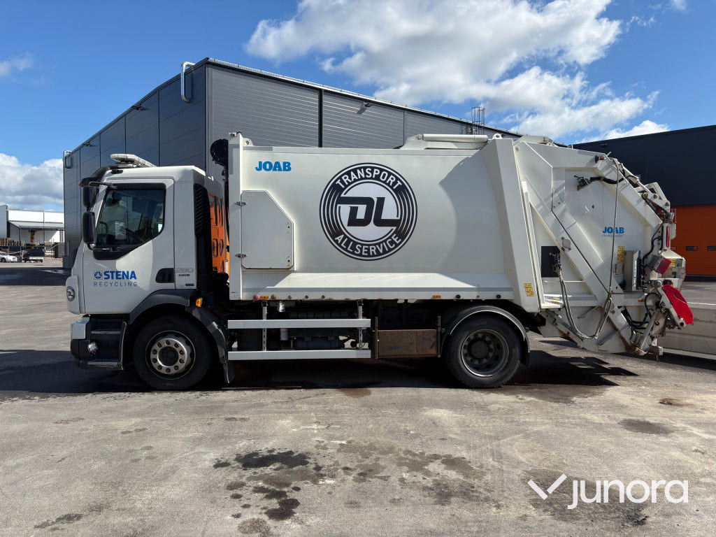 Volvo FL 42 - Garbage truck: picture 1 Volvo FL 42 - Garbage truck: picture 1