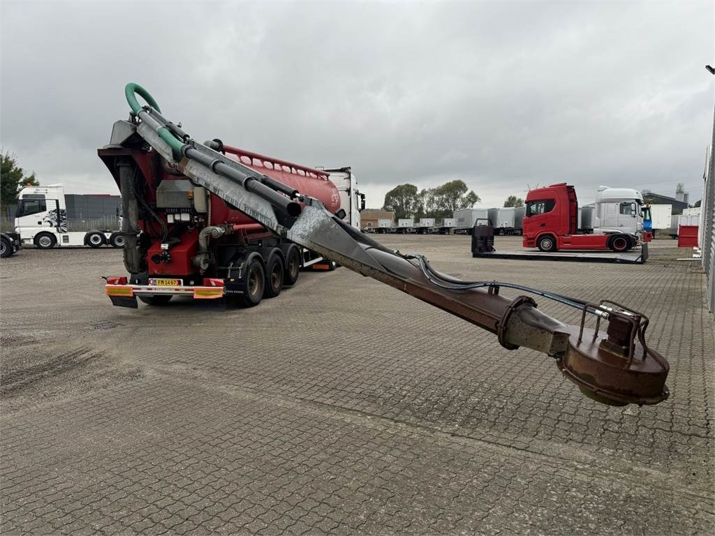 AP Gyllevogn 34m3 tank til Gylle-vand - Tank semi-trailer: picture 3 AP Gyllevogn 34m3 tank til Gylle-vand - Tank semi-trailer: picture 3