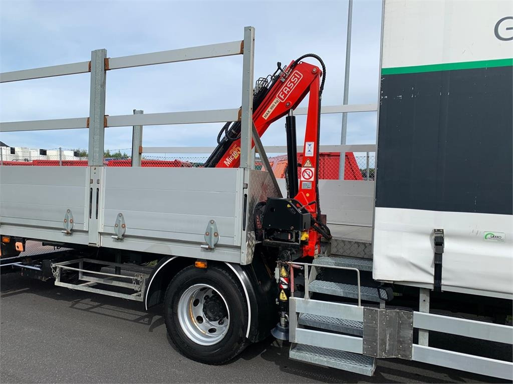 DAF LF210 4x2 FA - Crane truck: picture 3 DAF LF210 4x2 FA - Crane truck: picture 3