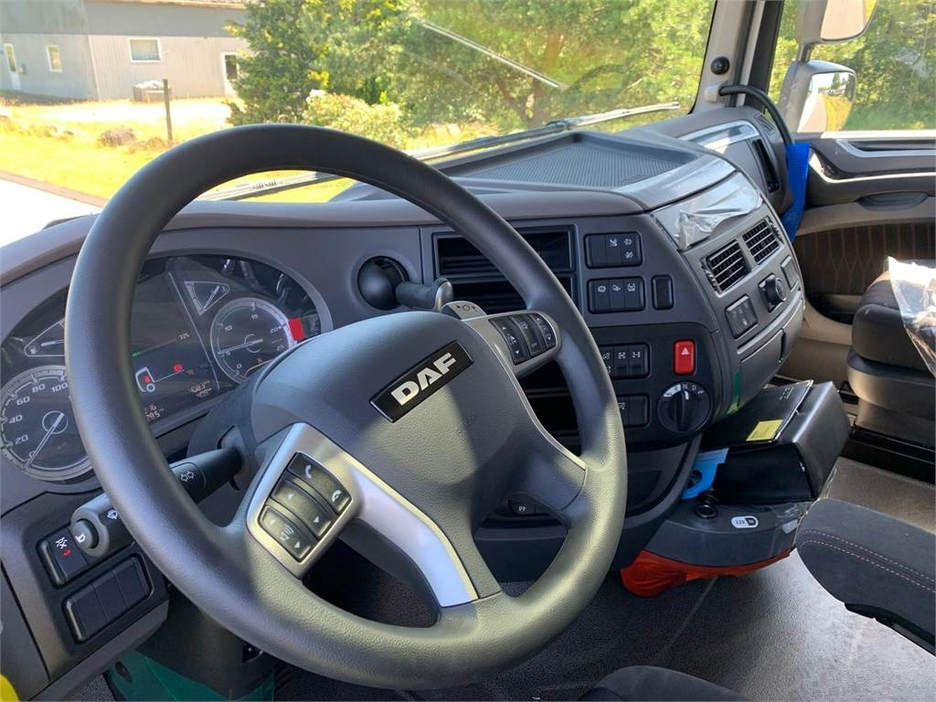 Skip loader truck DAF XF 430 FAW 8x4*4 Tridem: picture 11