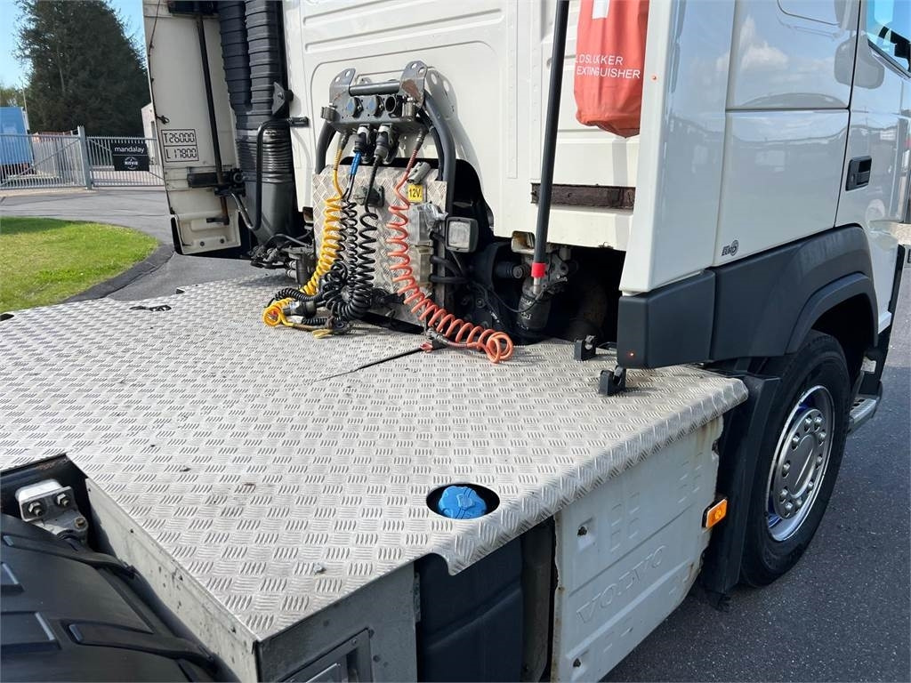 Volvo FM450 - Tractor unit: picture 4 Volvo FM450 - Tractor unit: picture 4