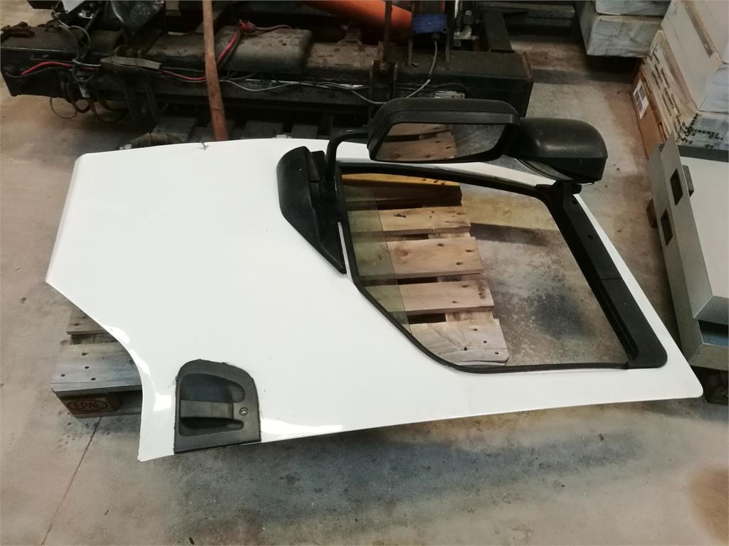 Volvo Fører dør til Volvo FE  - Door and parts for Truck: picture 2 Volvo Fører dør til Volvo FE  - Door and parts for Truck: picture 2