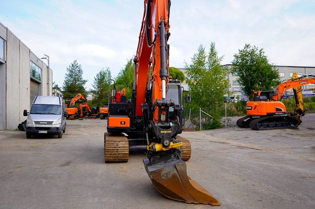 Doosan DX140LC-5 EPS ENGCON - Crawler excavator: picture 4 Doosan DX140LC-5 EPS ENGCON - Crawler excavator: picture 4