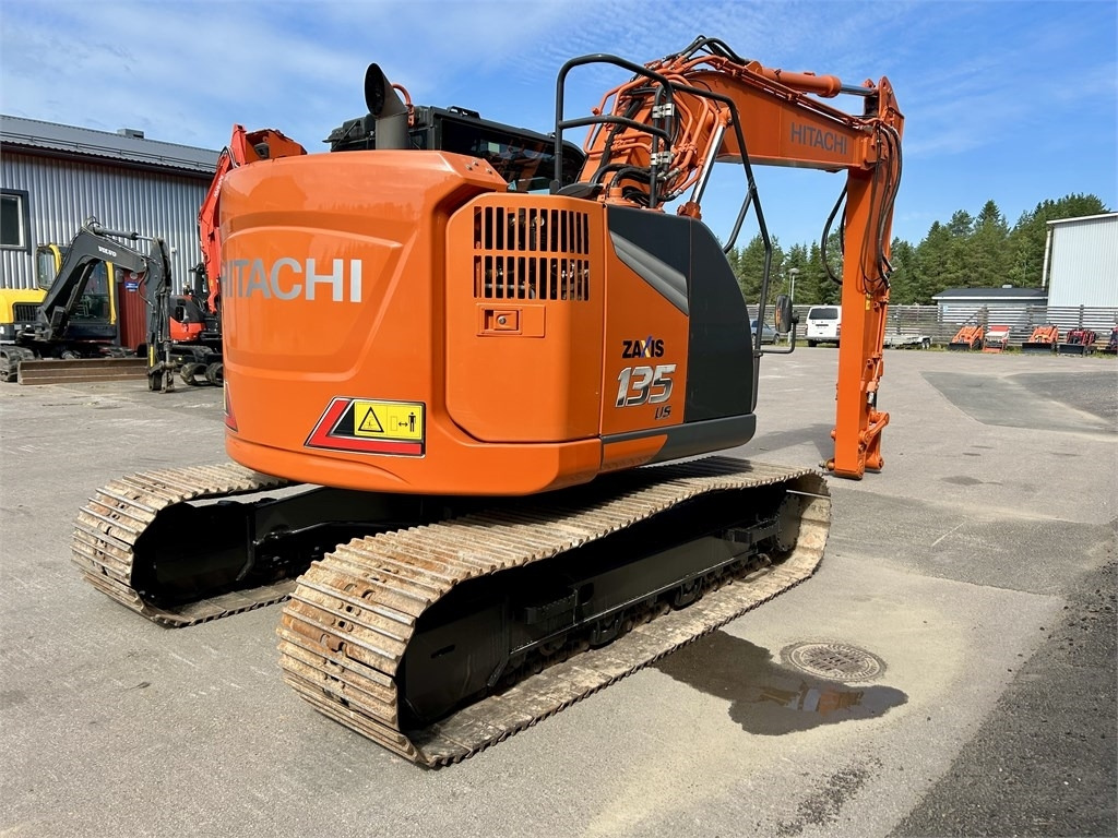Hitachi ZX135US-7 - Crawler excavator: picture 4 Hitachi ZX135US-7 - Crawler excavator: picture 4