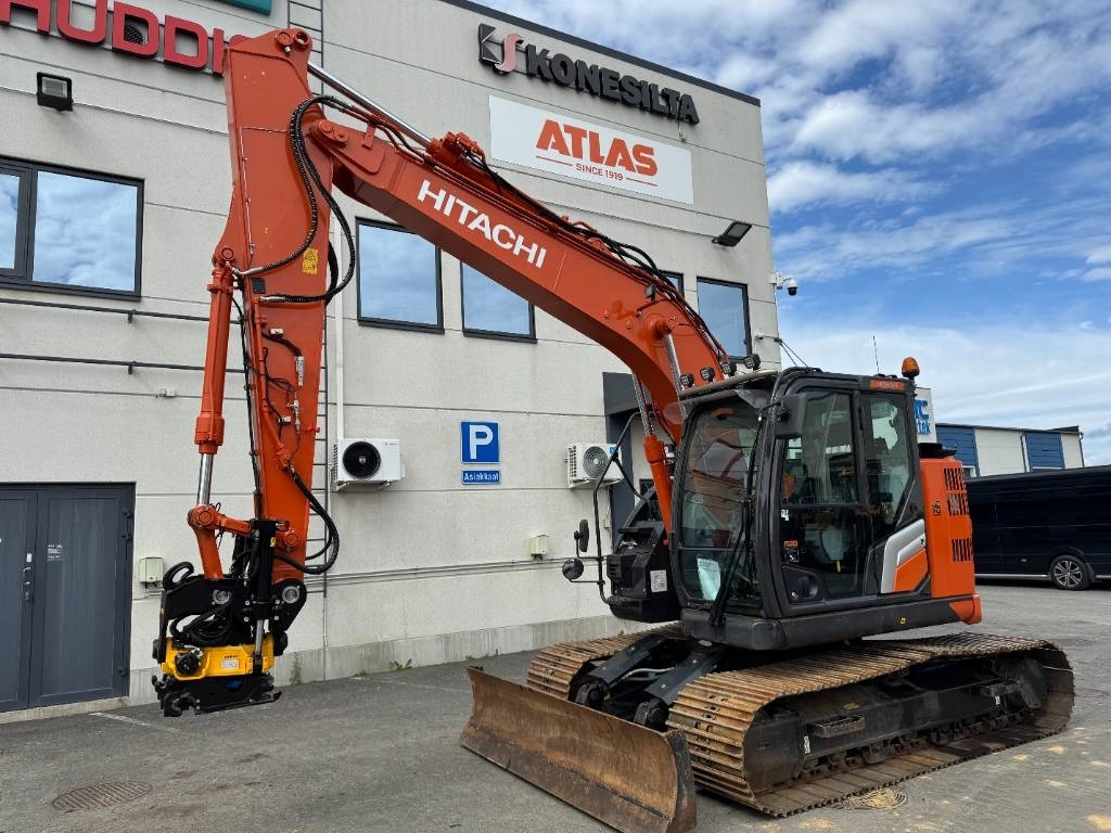 Hitachi ZX135USBL-7 PYÖRITTÄJÄLLÄ  - Crawler excavator: picture 2 Hitachi ZX135USBL-7 PYÖRITTÄJÄLLÄ  - Crawler excavator: picture 2