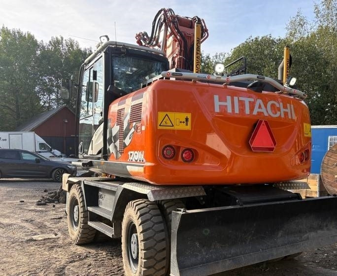 Hitachi ZX170W-6 + Peräkärry 2-akselinen  - Wheel excavator: picture 2 Hitachi ZX170W-6 + Peräkärry 2-akselinen  - Wheel excavator: picture 2