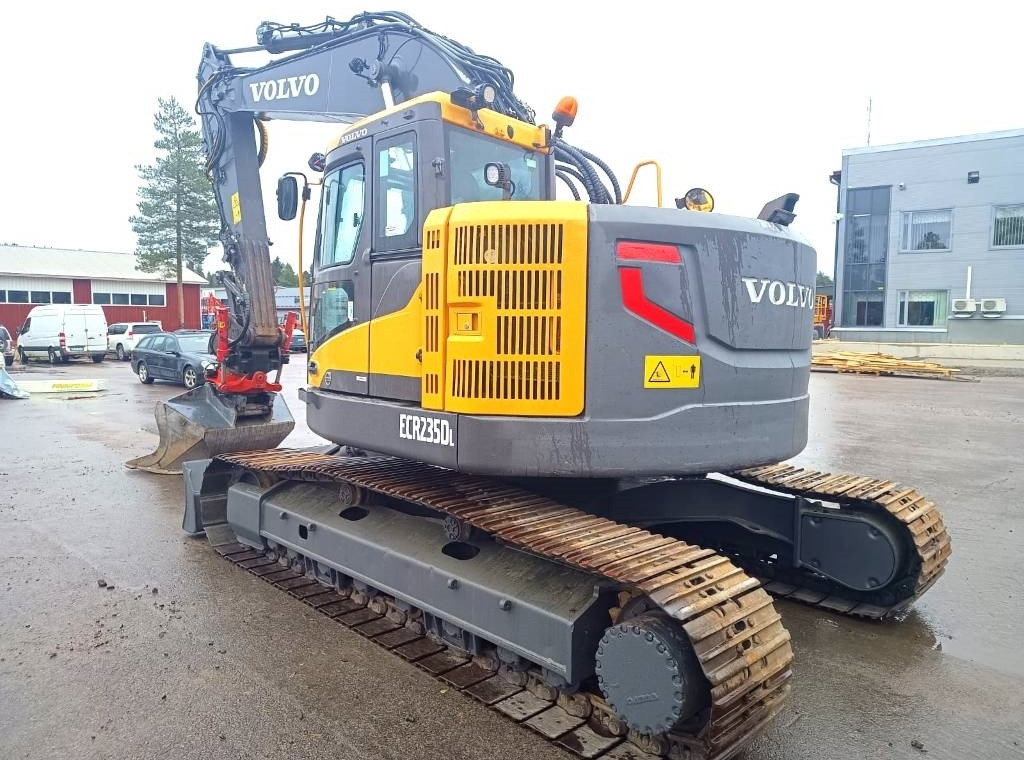 Volvo ECR235DL PYÖRITTÄJÄLLÄ  - Crawler excavator: picture 3 Volvo ECR235DL PYÖRITTÄJÄLLÄ  - Crawler excavator: picture 3