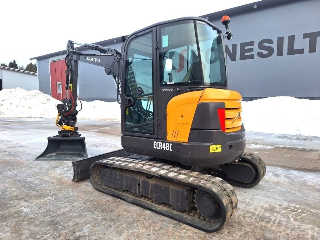 Volvo ECR48C PYÖRITTÄJÄ PIHDEILLÄ - Mini excavator: picture 2 Volvo ECR48C PYÖRITTÄJÄ PIHDEILLÄ - Mini excavator: picture 2