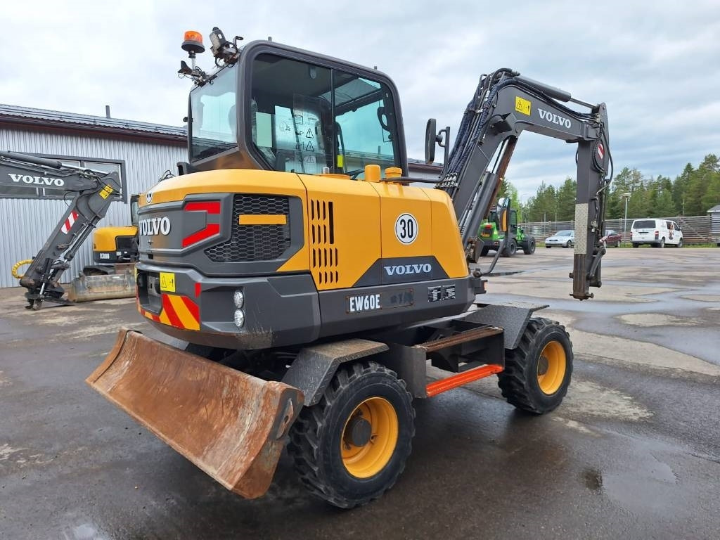 Volvo EW60E VÄHÄN AJETTU - Wheel excavator: picture 4 Volvo EW60E VÄHÄN AJETTU - Wheel excavator: picture 4