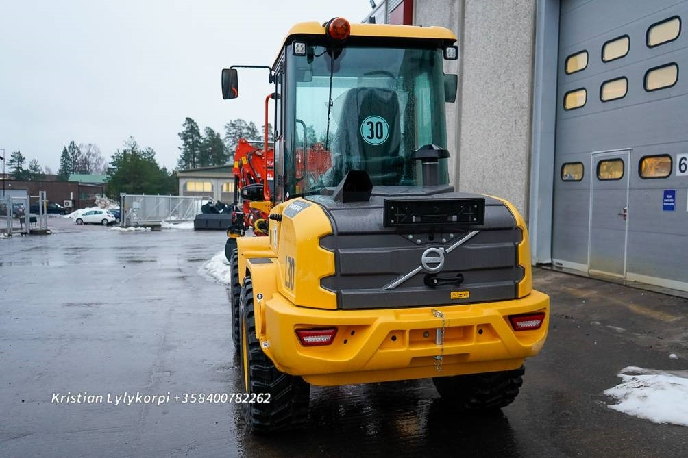 Volvo L30HS UUSI AJAMATON  - Wheel loader: picture 3 Volvo L30HS UUSI AJAMATON  - Wheel loader: picture 3
