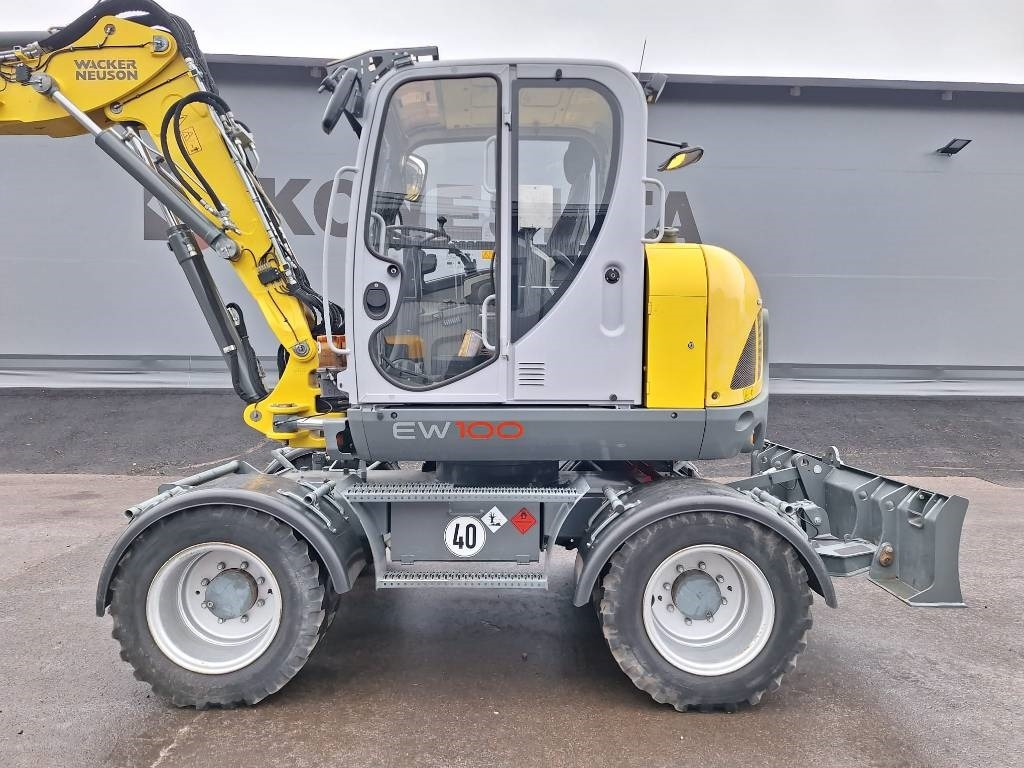 Wacker EW100 PYÖRITTÄJÄLLÄ - Wheel excavator: picture 2 Wacker EW100 PYÖRITTÄJÄLLÄ - Wheel excavator: picture 2