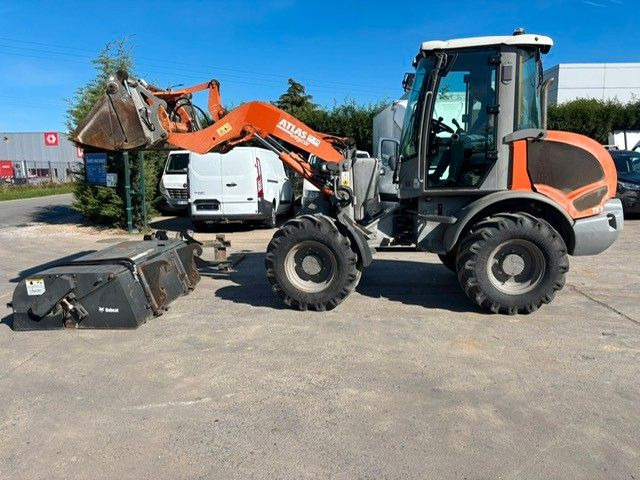 Atlas 75e S. Schaufel, Gabel, Bürste. - Wheel loader: picture 1 Atlas 75e S. Schaufel, Gabel, Bürste. - Wheel loader: picture 1