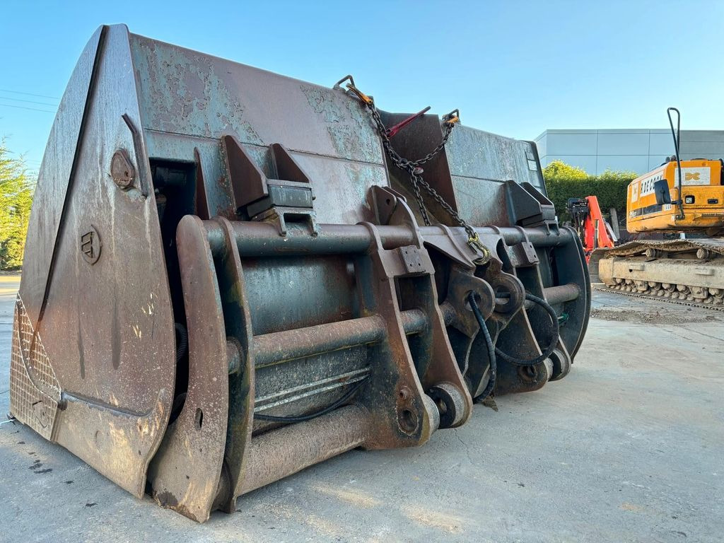 Liebherr L574 - L580. Kippschaufel 5m3. - Loader bucket for Construction machinery: picture 3 Liebherr L574 - L580. Kippschaufel 5m3. - Loader bucket for Construction machinery: picture 3