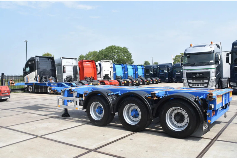 Pacton TXC343 - ALL CONNECTIONS - BPW AXLES - 2 x LIFT AXLES - DISC BRAKES - 2 x EXTENDABLE - - Container transporter/ Swap body semi-trailer: picture 4 Pacton TXC343 - ALL CONNECTIONS - BPW AXLES - 2 x LIFT AXLES - DISC BRAKES - 2 x EXTENDABLE - - Container transporter/ Swap body semi-trailer: picture 4