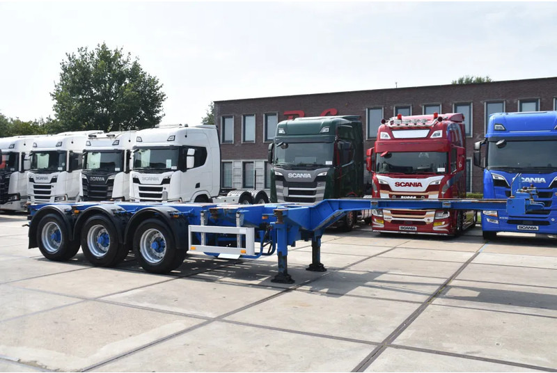 Pacton TXC343 - ALL CONNECTIONS - BPW AXLES - 2 x LIFT AXLES - DISC BRAKES - 2 x EXTENDABLE - - Container transporter/ Swap body semi-trailer: picture 1 Pacton TXC343 - ALL CONNECTIONS - BPW AXLES - 2 x LIFT AXLES - DISC BRAKES - 2 x EXTENDABLE - - Container transporter/ Swap body semi-trailer: picture 1