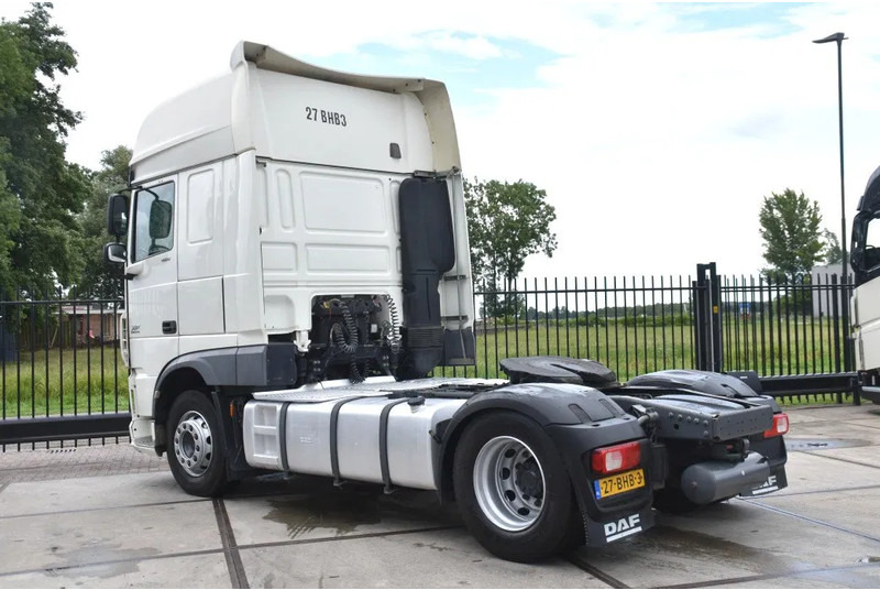 DAF XF 460 SSC 4x2 - EURO 6 - 878 TKM - ACC - AIRCO - 2 x FUEL TANKS - GOOD CONDITION - - Tractor unit: picture 3 DAF XF 460 SSC 4x2 - EURO 6 - 878 TKM - ACC - AIRCO - 2 x FUEL TANKS - GOOD CONDITION - - Tractor unit: picture 3