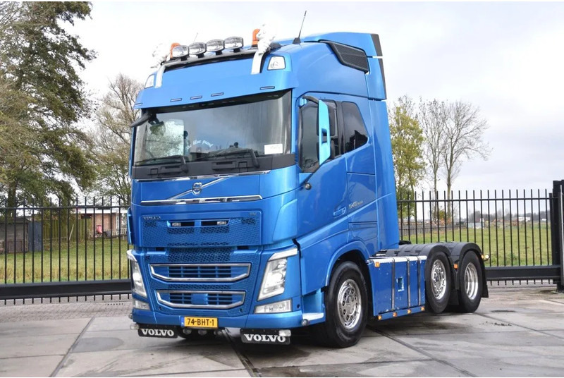 Volvo FH 540 Globe 6x2/4 - 633 TKM - HYDRAULICS - PTO - 2 BEDS - XENON - GOOD CONDITION - - Tractor unit: picture 2 Volvo FH 540 Globe 6x2/4 - 633 TKM - HYDRAULICS - PTO - 2 BEDS - XENON - GOOD CONDITION - - Tractor unit: picture 2