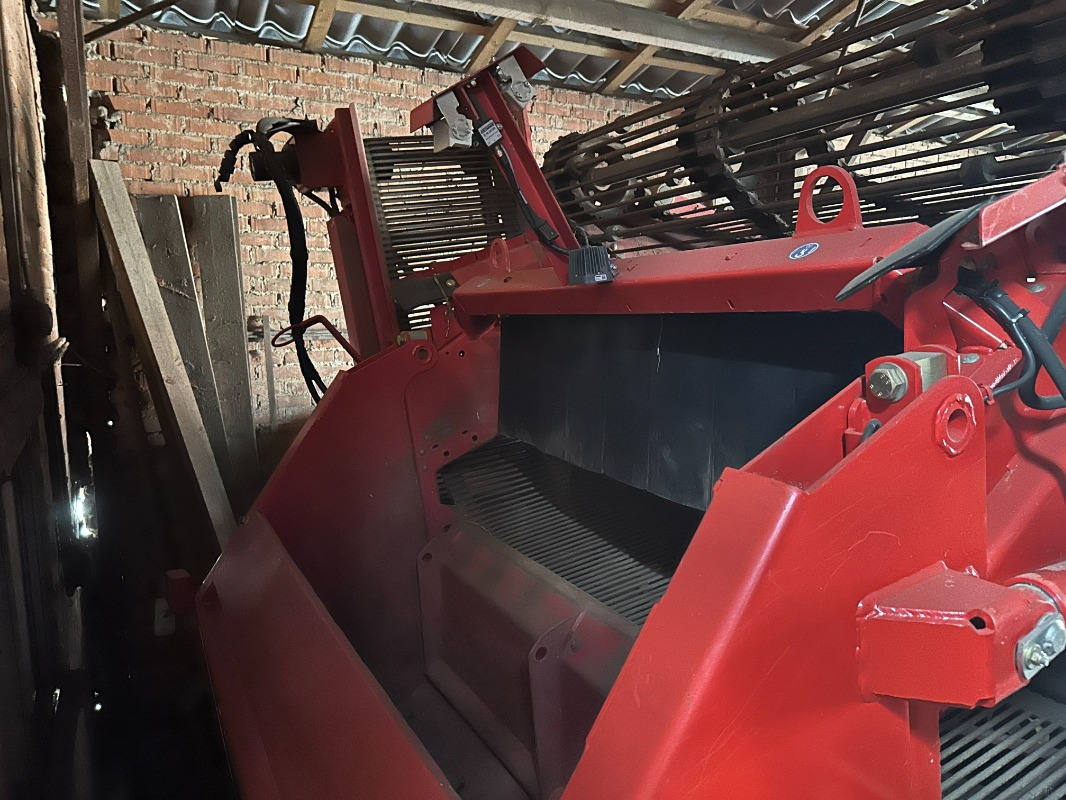 Grimme CS 150 RotaPower XL - Potato harvester: picture 4 Grimme CS 150 RotaPower XL - Potato harvester: picture 4