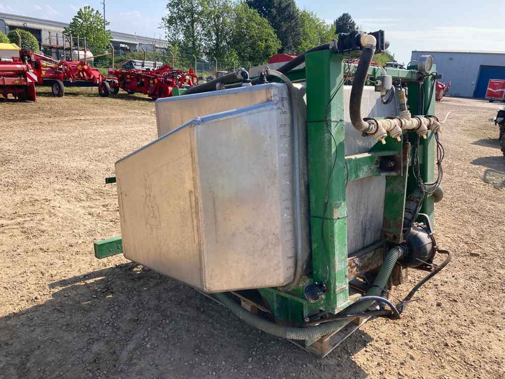 2000L Liquid Fertiliser Tank - Harvester: picture 5 2000L Liquid Fertiliser Tank - Harvester: picture 5
