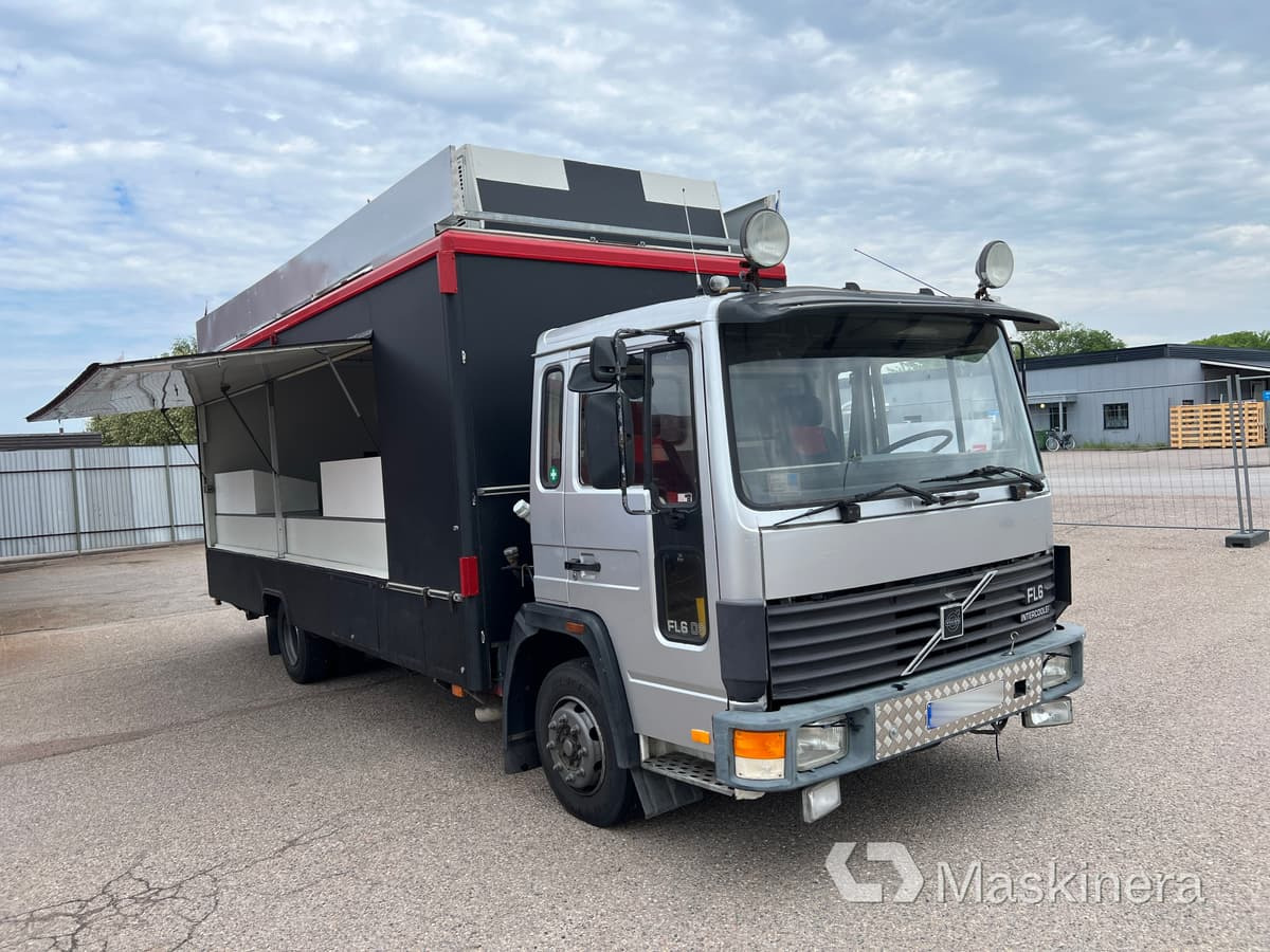Foodtruck Volvo FL611 4X2 - Vending truck: picture 3 Foodtruck Volvo FL611 4X2 - Vending truck: picture 3
