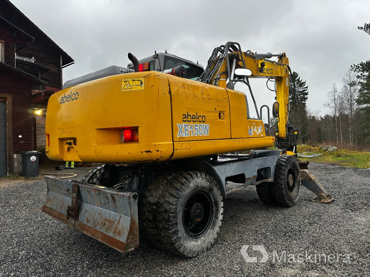 Hjulgrävare XCMG XE150W med flertal redskap - Crawler excavator: picture 5 Hjulgrävare XCMG XE150W med flertal redskap - Crawler excavator: picture 5
