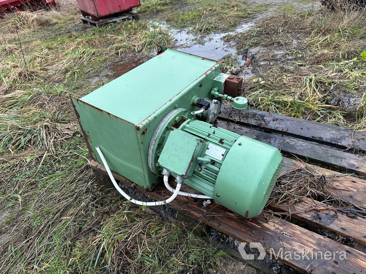 Hydraulpump BEVI SKG 132 S-4 - Hydraulic pump for Agricultural machinery: picture 1 Hydraulpump BEVI SKG 132 S-4 - Hydraulic pump for Agricultural machinery: picture 1