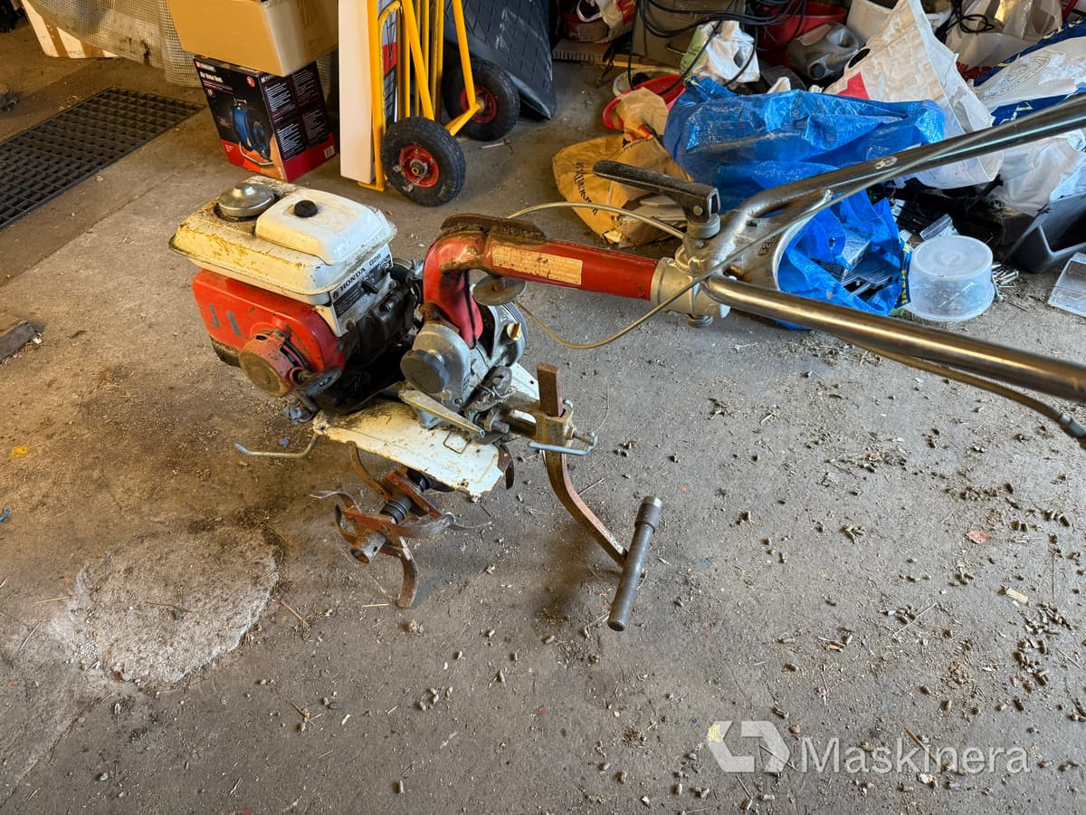 Jordfräs Honda F28C (Rep.objekt) - Garden tiller: picture 5 Jordfräs Honda F28C (Rep.objekt) - Garden tiller: picture 5