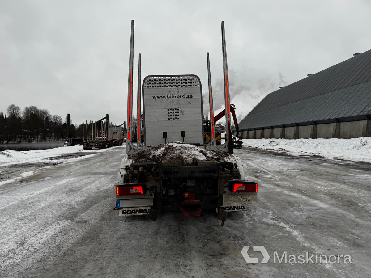 Scania R650B6X4NB Timmerekipage Scania R650B med kran och HLM Släp - Timber truck: picture 4 Scania R650B6X4NB Timmerekipage Scania R650B med kran och HLM Släp - Timber truck: picture 4