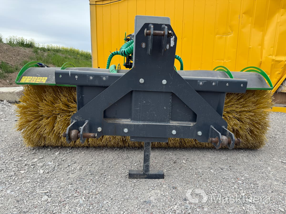 Sopvals Sami HB-2500 - Broom for Municipal/ Special vehicle: picture 2 Sopvals Sami HB-2500 - Broom for Municipal/ Special vehicle: picture 2