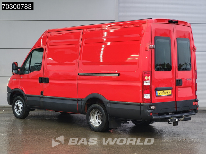 Iveco Daily 35C15 3.0L Luchtvering 2x Schuifdeur Dubbellucht L2H2 3,5t Trekhaak Cruise Parkeersensoren Euro6 L2 Trekhaak Cruise control - Panel van: picture 2 Iveco Daily 35C15 3.0L Luchtvering 2x Schuifdeur Dubbellucht L2H2 3,5t Trekhaak Cruise Parkeersensoren Euro6 L2 Trekhaak Cruise control - Panel van: picture 2