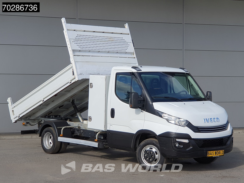 Iveco Daily 35C18 3.0L Automaat Kipper met Kist Dubbellucht 3,5t Trekhaak Airco Euro6 Tipper Kieper Benne 2m3 Airco Trekhaak Cruise control - Tipper van: picture 3 Iveco Daily 35C18 3.0L Automaat Kipper met Kist Dubbellucht 3,5t Trekhaak Airco Euro6 Tipper Kieper Benne 2m3 Airco Trekhaak Cruise control - Tipper van: picture 3