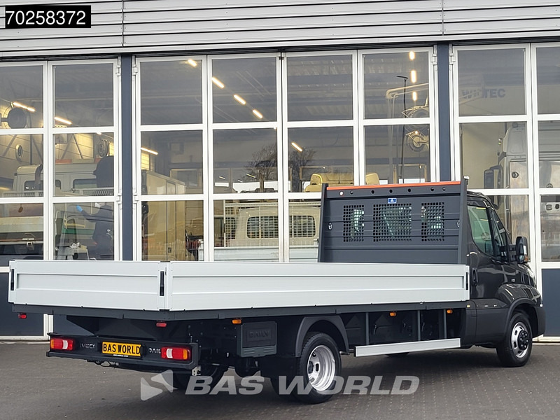 Iveco Daily 35C21 3.0L 210PK 2025model Open laadbak CarPlay ACC LED 3,5T Trekvermogen Pritsche Pickup Airco - Flatbed van: picture 2 Iveco Daily 35C21 3.0L 210PK 2025model Open laadbak CarPlay ACC LED 3,5T Trekvermogen Pritsche Pickup Airco - Flatbed van: picture 2