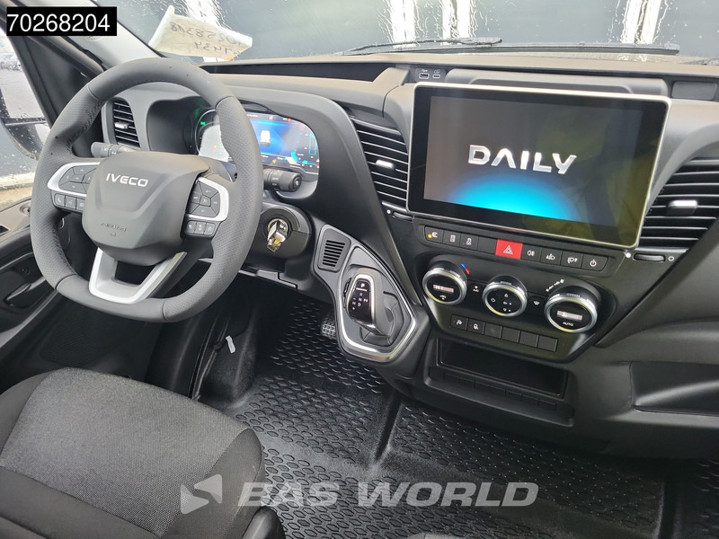 Interior photo 2: New Panel van Iveco Daily 35S21 Automaat Black Edition 2025 model L2H2 ACC LED CarPlay Velgen Camera 12m3 Airco